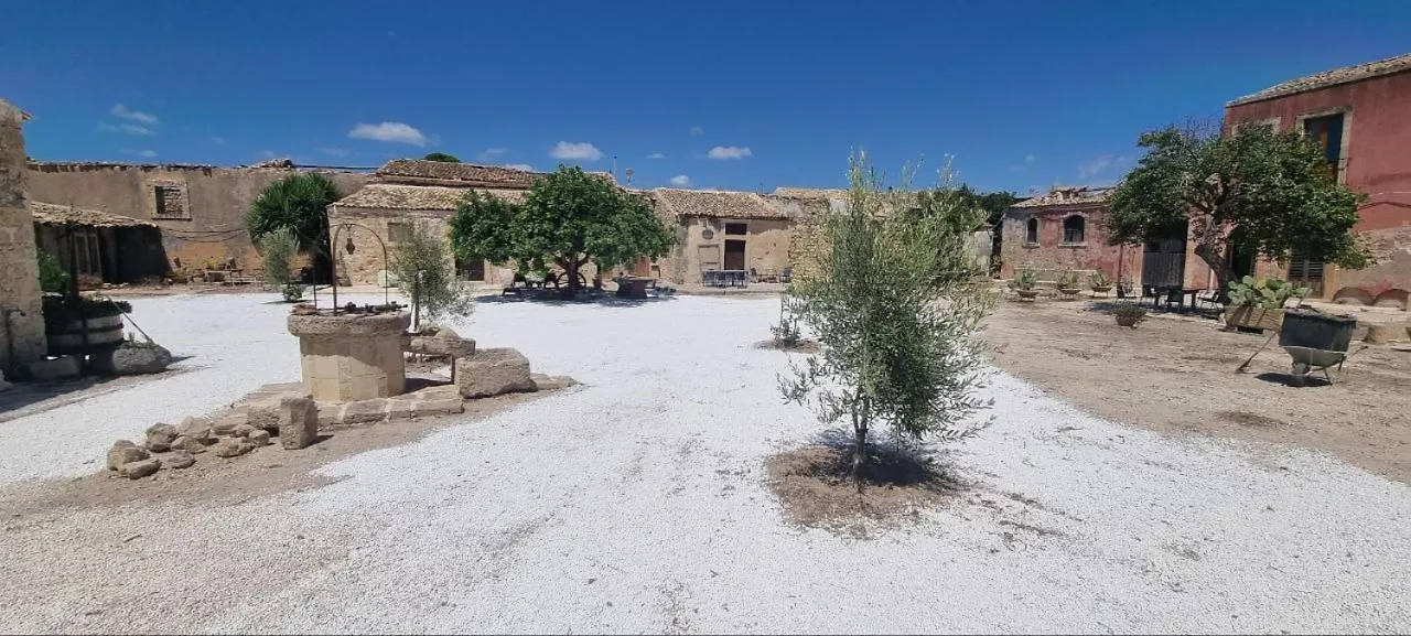 Il Casale Appartament&Rooms Burgio  Italy