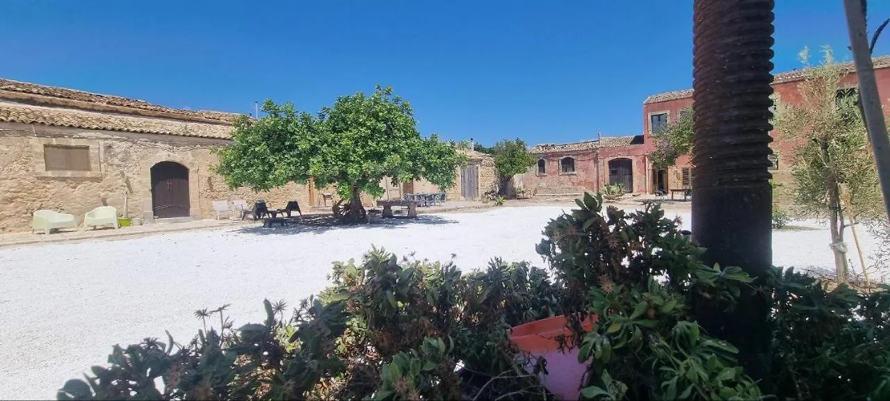 Il Casale Appartament&Rooms Burgio  Италия